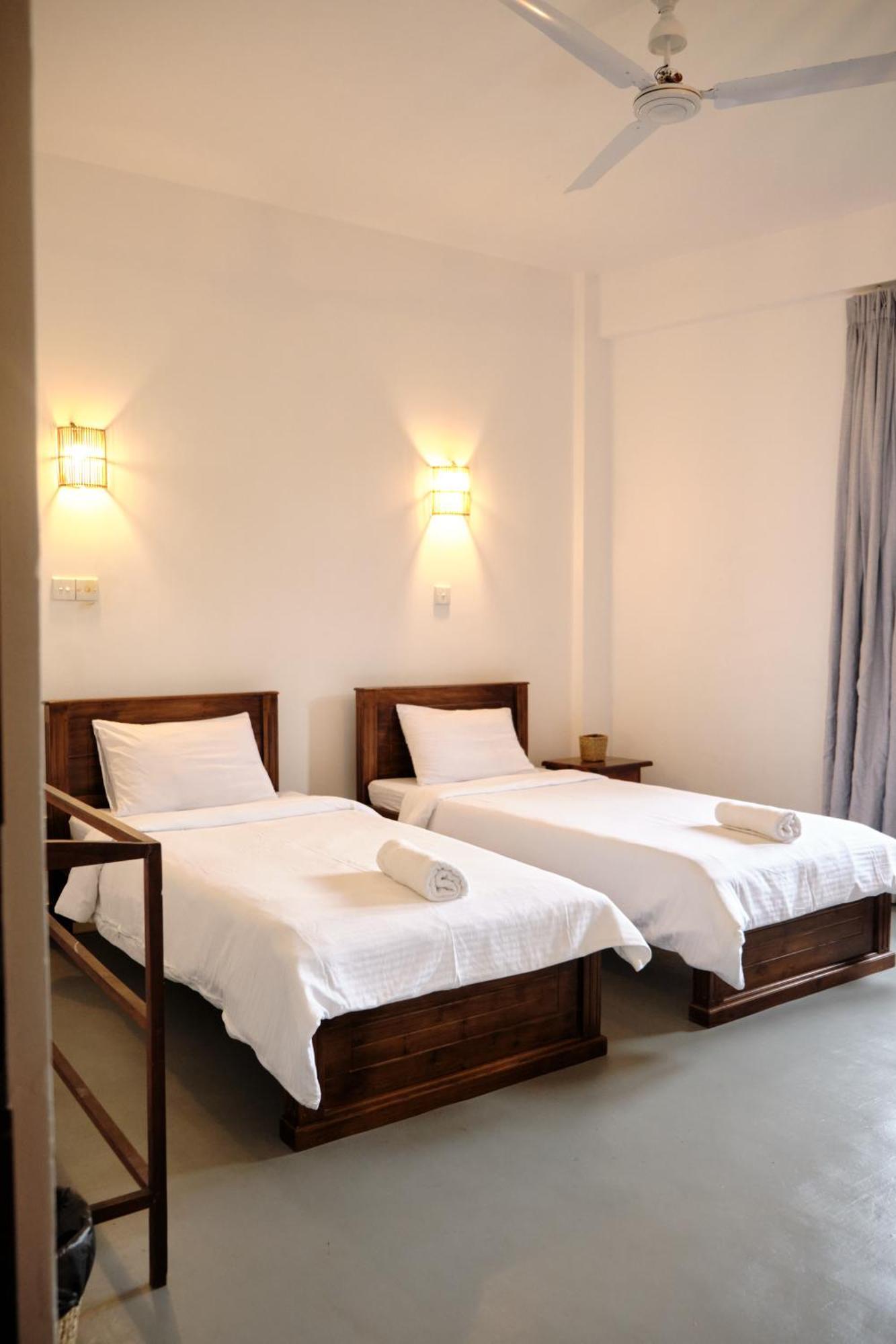 Ruma Surf Hotel Ахангама Экстерьер фото